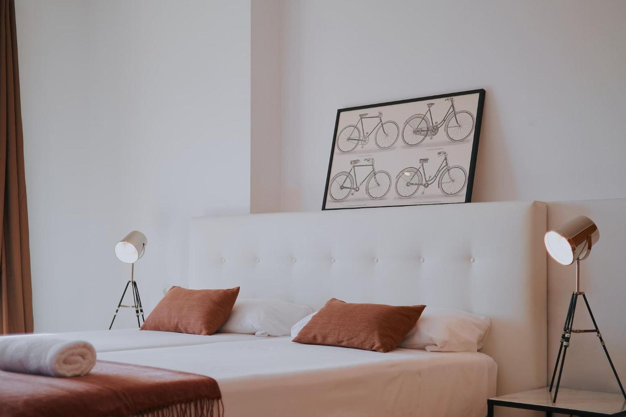 Villa Romeo 2Km From Ibiza Town And 1Km From Talamanca Beach Santa Eulària des Riu Extérieur photo