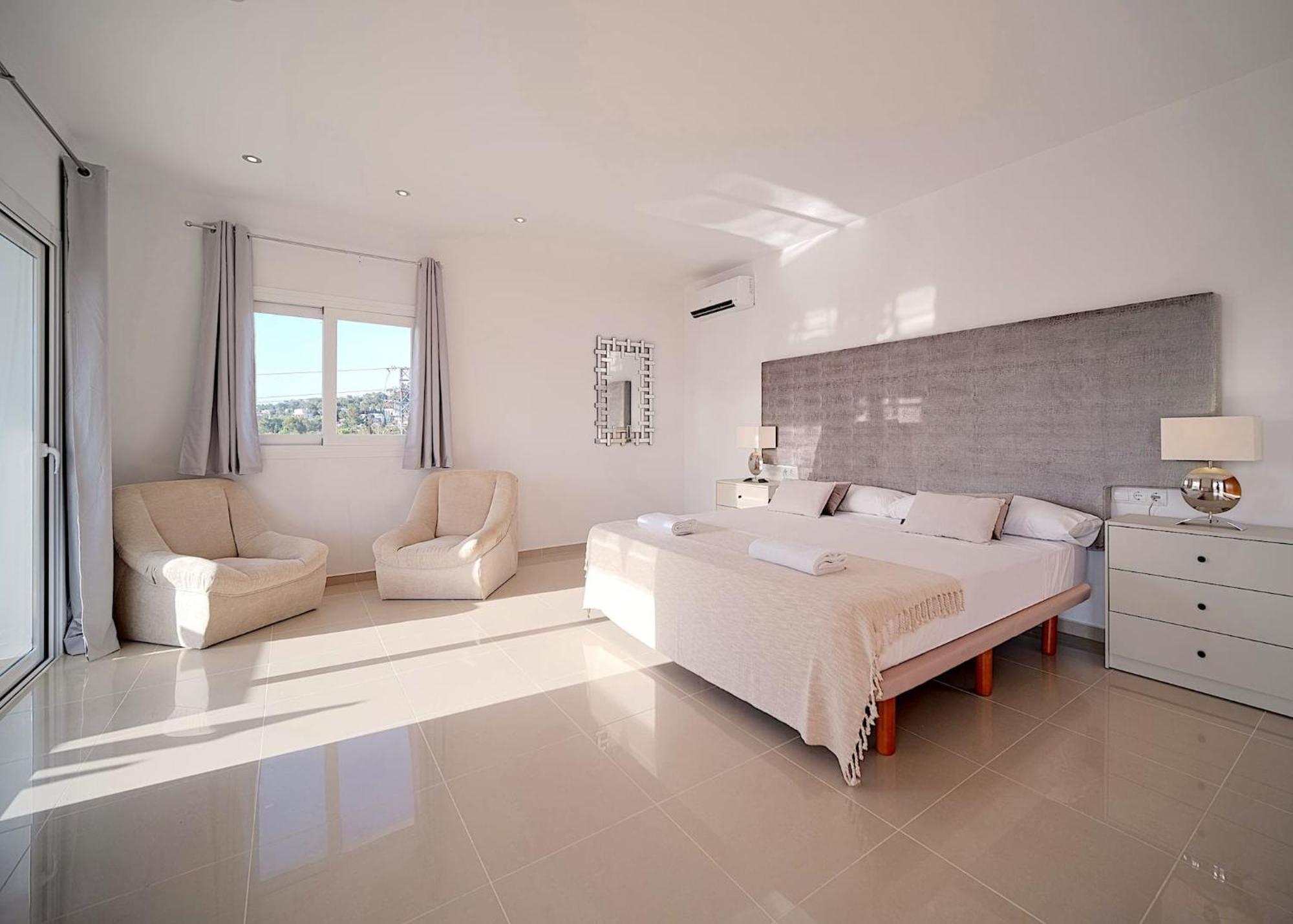 Villa Romeo 2Km From Ibiza Town And 1Km From Talamanca Beach Santa Eulària des Riu Extérieur photo
