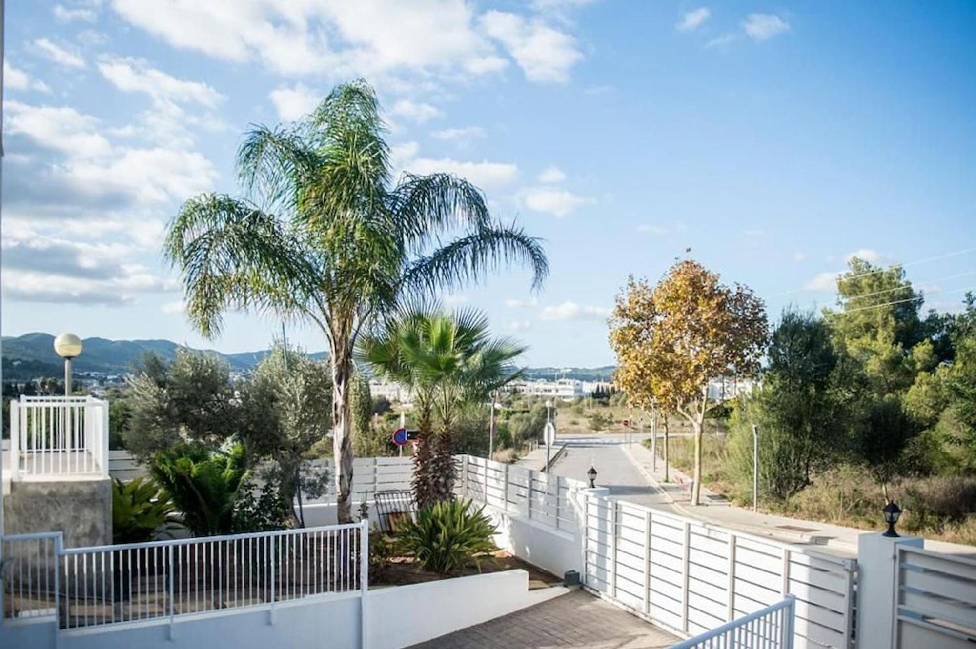 Villa Romeo 2Km From Ibiza Town And 1Km From Talamanca Beach Santa Eulària des Riu Extérieur photo
